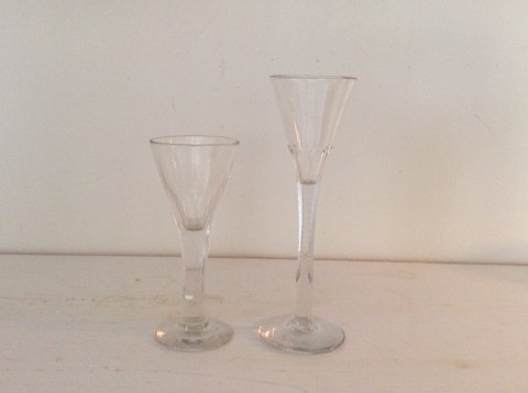 old
tip glass with grindings
