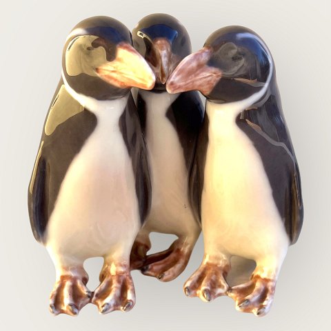 Royal Copenhagen
Penguins
#1284
*DKK 650