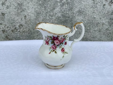Royal Albert
Bauerngarten
Sahnekännchen 
* 150 kr