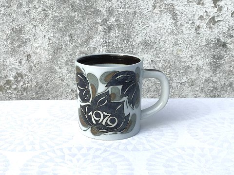 Royal Copenhagen
Small year mug
1979
* 125kr