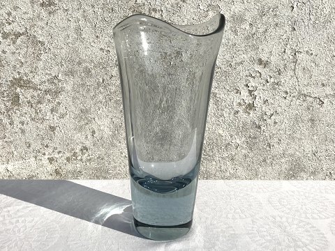 Holmegaard
Vase med asymmetrisk kant
Akva
*375kr