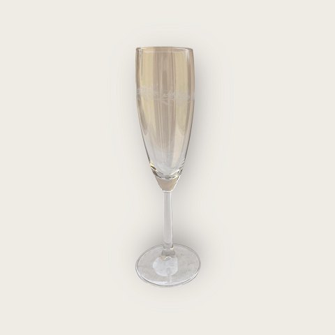 Mads Stage
Glass
Champagne flutes
*DKK 125
