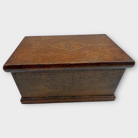 Holzkiste
mit Intarsien
300 DKK