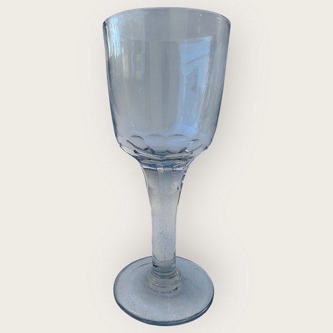 5 large older glasses with cut stems
*800 DKK total