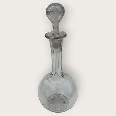 Karaffel med slibninger på hals.
*300kr