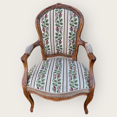Rokoko-Stuhl
mit besticktem Bezug
*650 kr