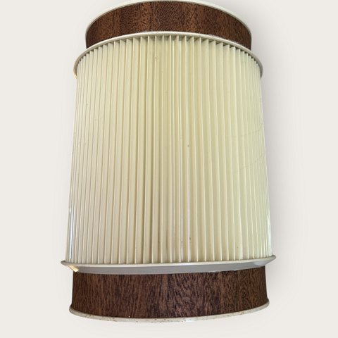 Plastic lamp*DKK 525