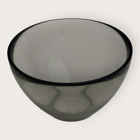 OrreforsFugaGray glass bowl*DKK 60