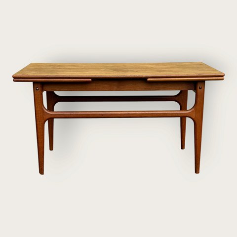 TrioExtendable coffee table*DKK 1,600