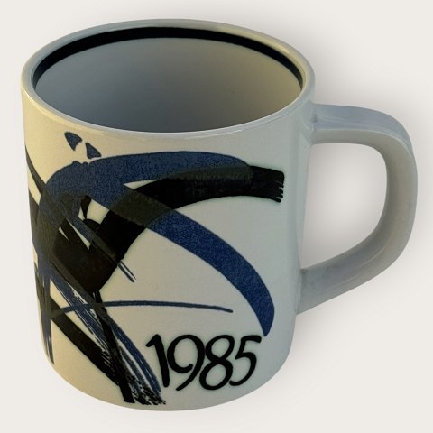 Royal CopenhagenStort årskrus1985*175kr