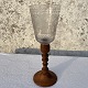 Tysk glas med graveringer på senere træfod
*450kr