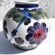 Aluminia
Ball vase with flowers
# 465/431
* 875 DKK