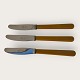 Mutual12 steel knives with light-colored handles*275 DKK for the set